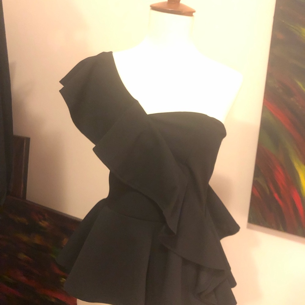 One Shoulder Top - Picture 6 of 8